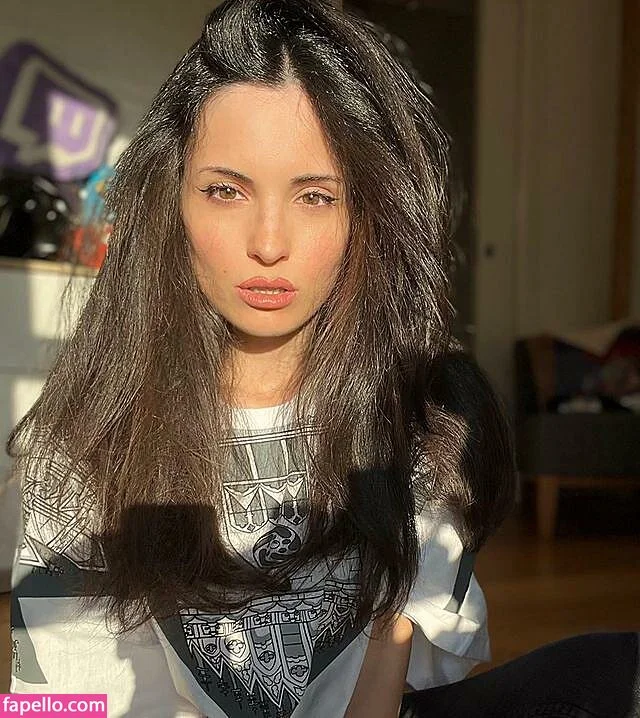 Kafkanya / danilacattani Onlyfans Photo Gallery 