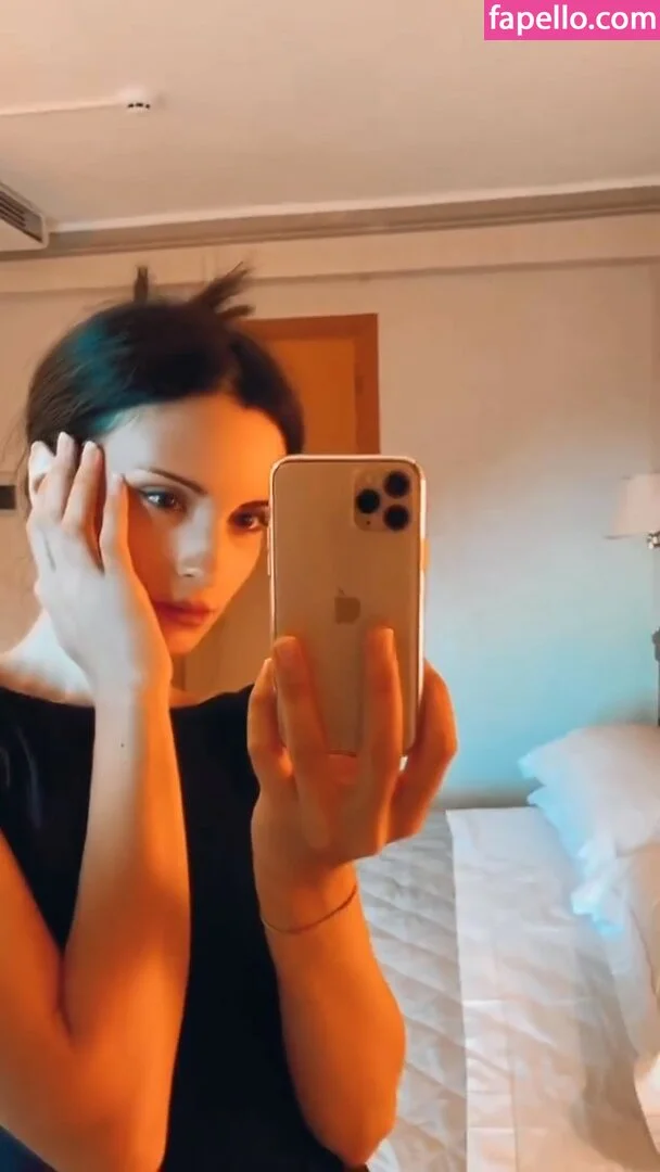 Kafkanya / danilacattani Onlyfans Photo Gallery 