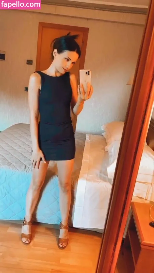 Kafkanya / danilacattani Onlyfans Photo Gallery 