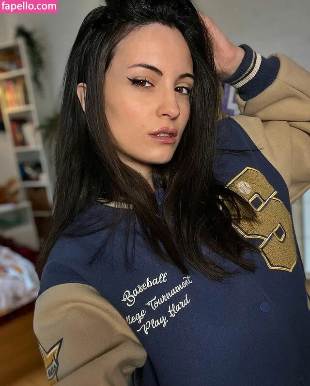 Kafkanya / danilacattani Onlyfans Photo Gallery 