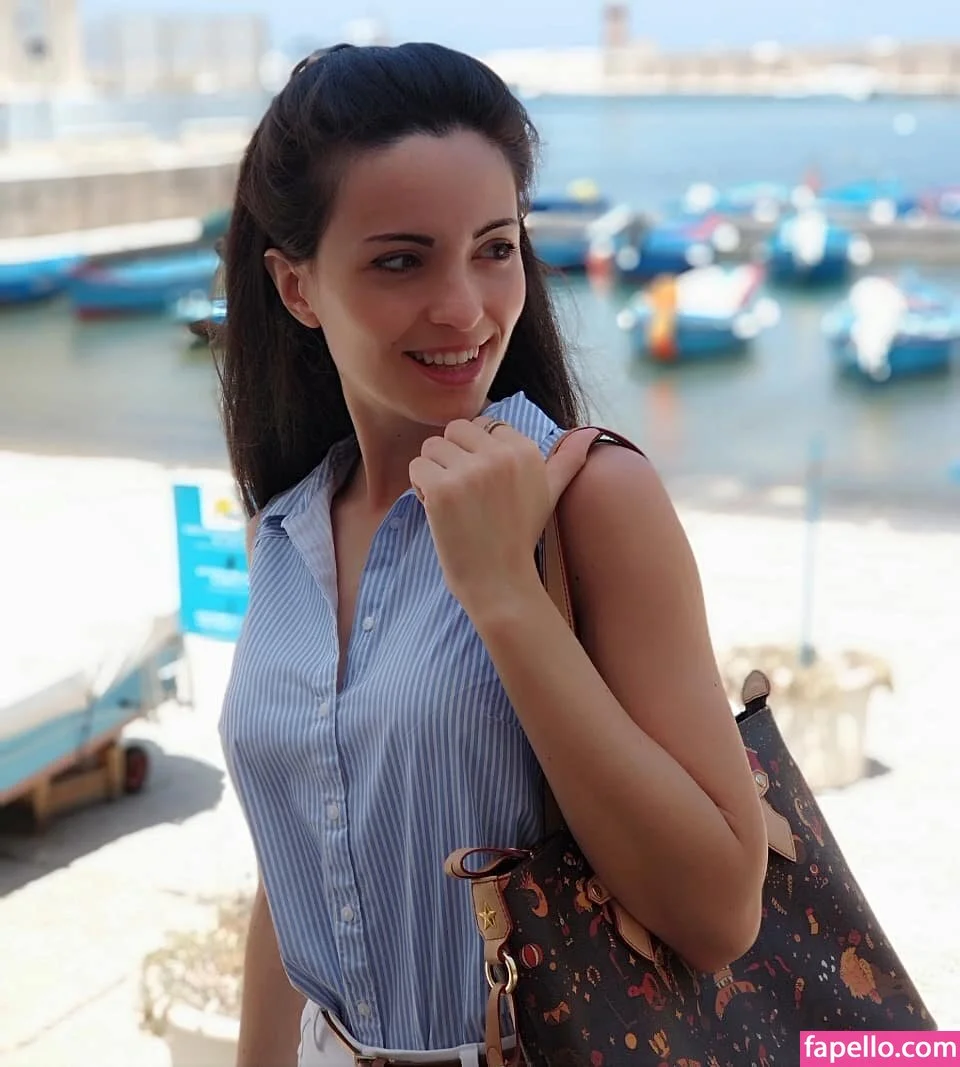 Kafkanya / danilacattani Onlyfans Photo Gallery 