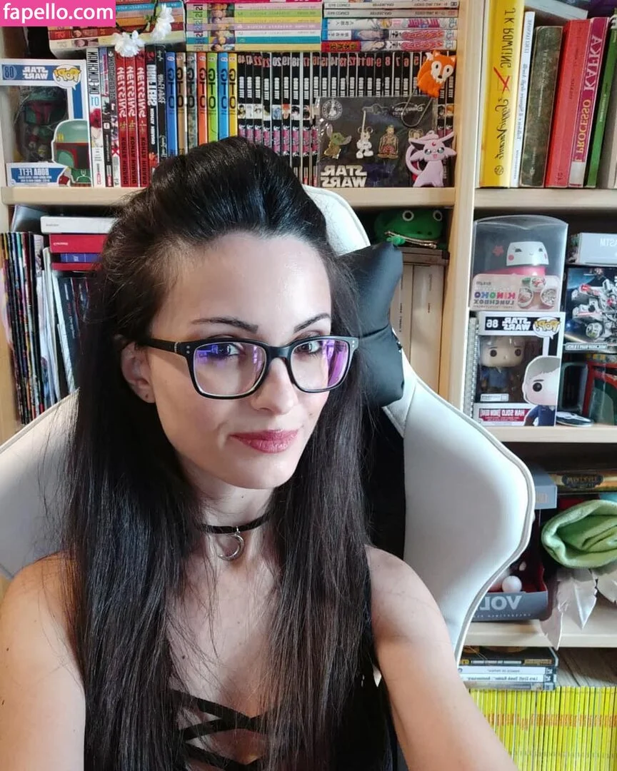 Kafkanya / danilacattani Onlyfans Photo Gallery 