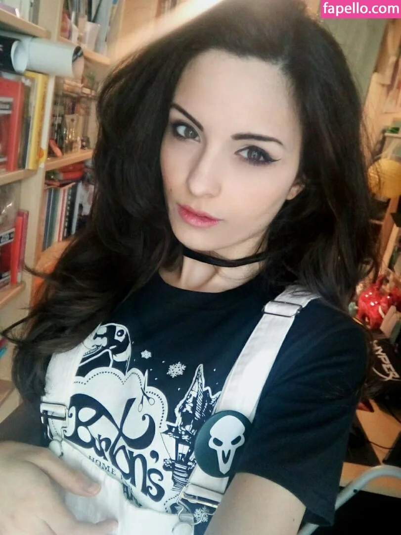 Kafkanya / danilacattani Onlyfans Photo Gallery 