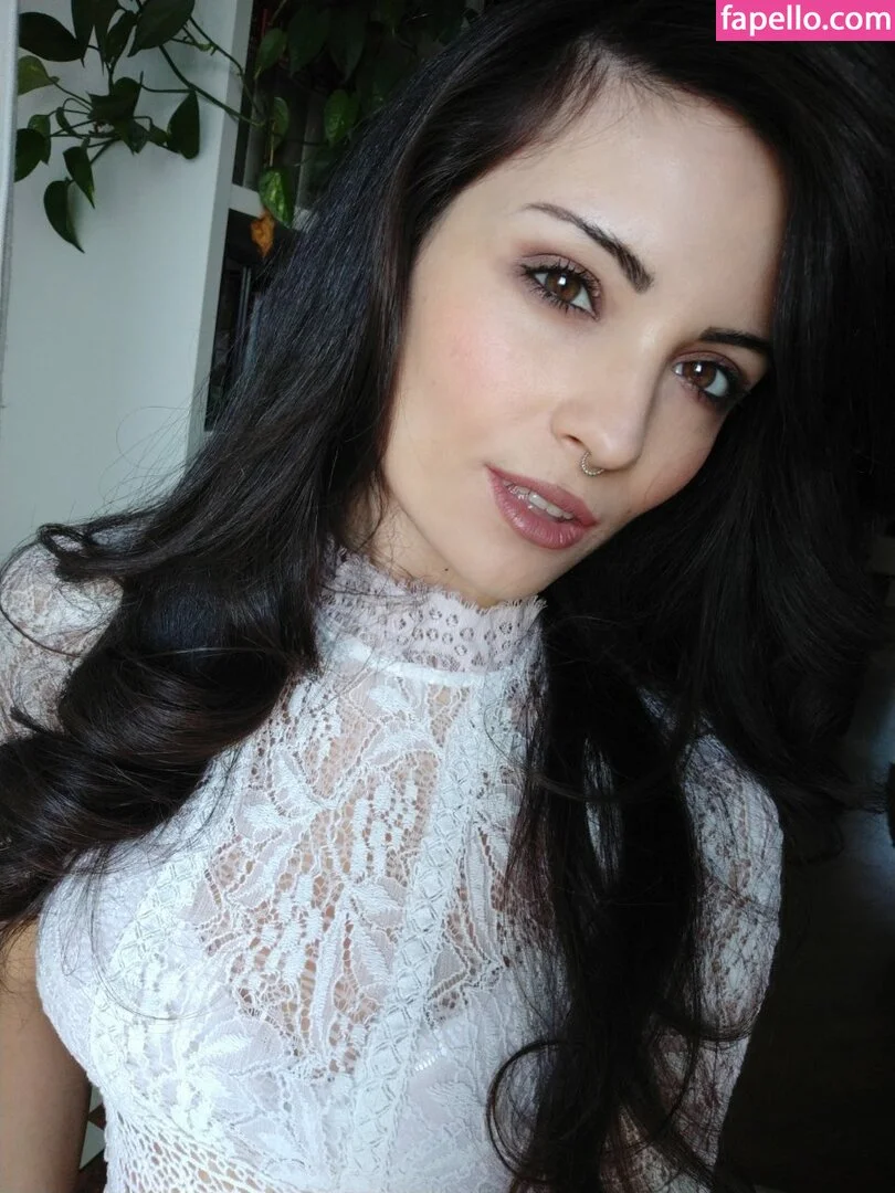 Kafkanya / danilacattani Onlyfans Photo Gallery 