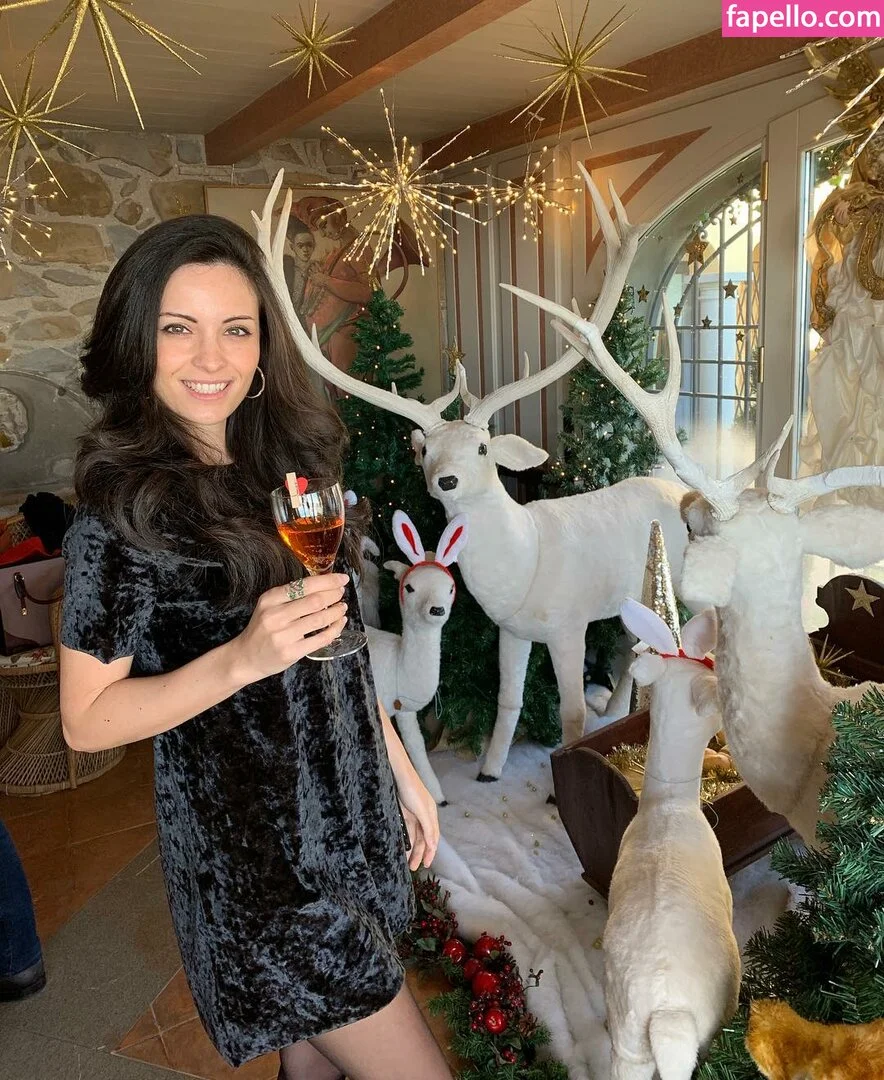 Kafkanya / danilacattani Onlyfans Photo Gallery 