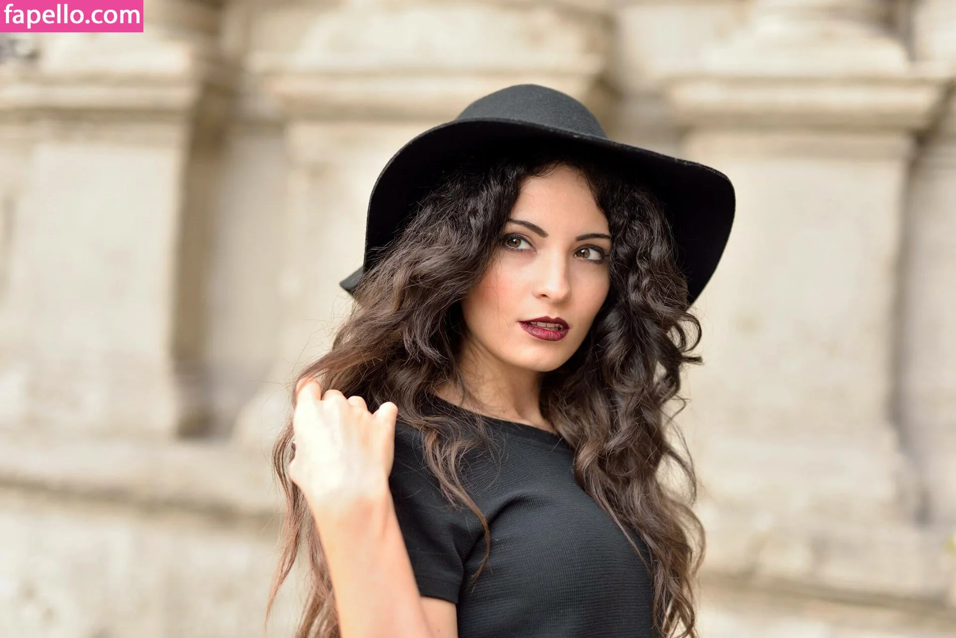 Kafkanya / danilacattani Onlyfans Photo Gallery 