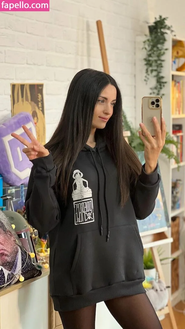 Kafkanya / danilacattani Onlyfans Photo Gallery 