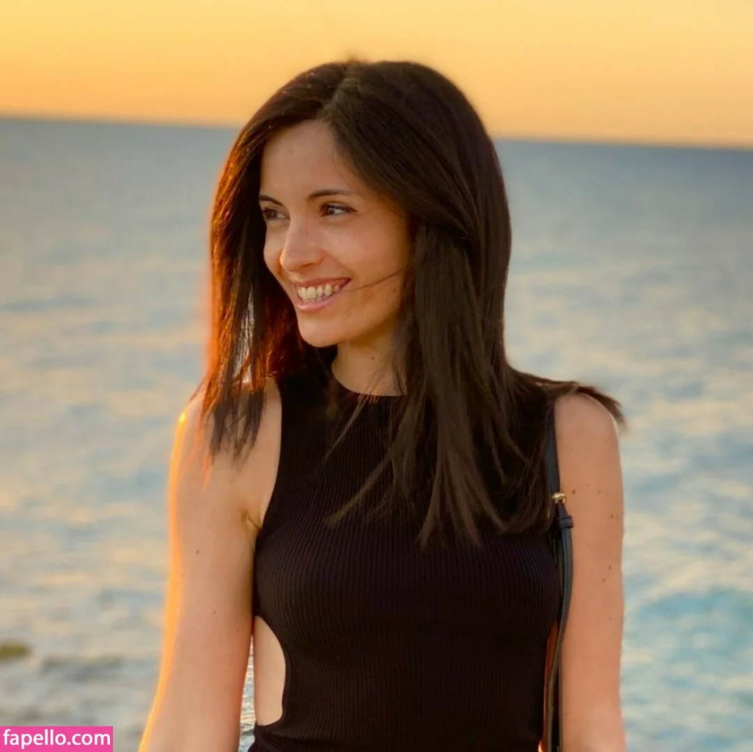 Kafkanya / danilacattani Onlyfans Photo Gallery 