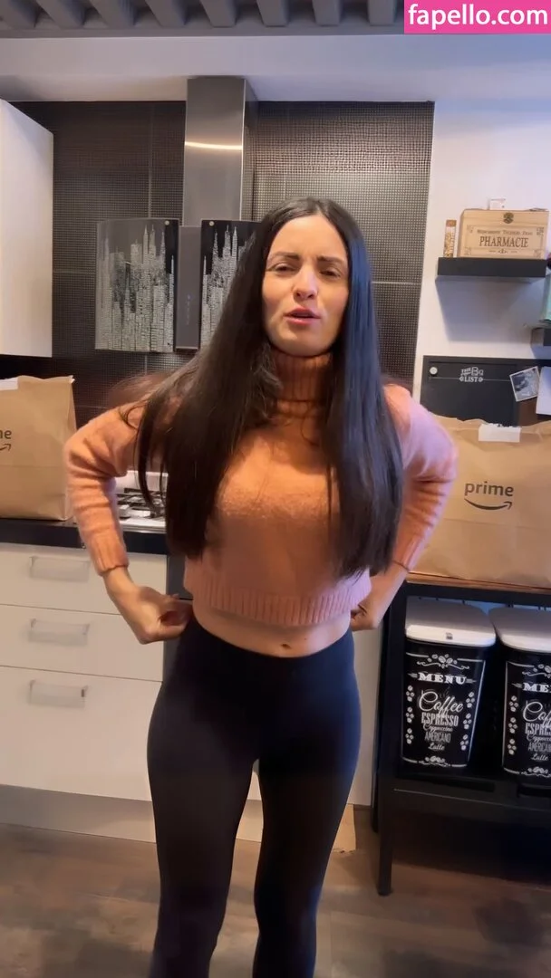 Kafkanya / danilacattani Onlyfans Photo Gallery 