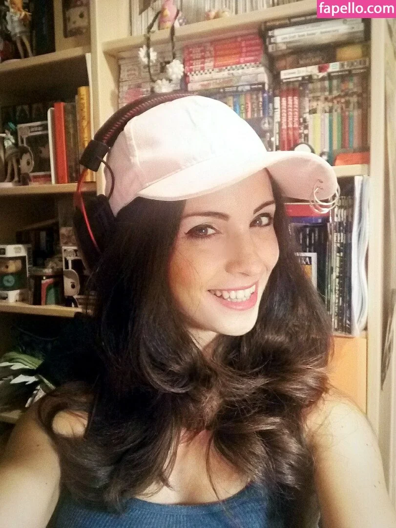 Kafkanya / danilacattani Onlyfans Photo Gallery 