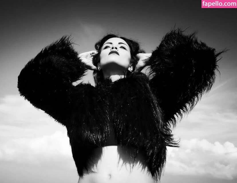 Kafkanya / danilacattani Onlyfans Photo Gallery 