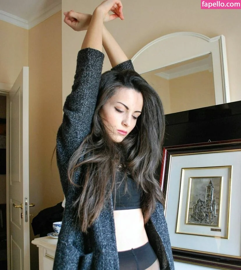 Kafkanya / danilacattani Onlyfans Photo Gallery 