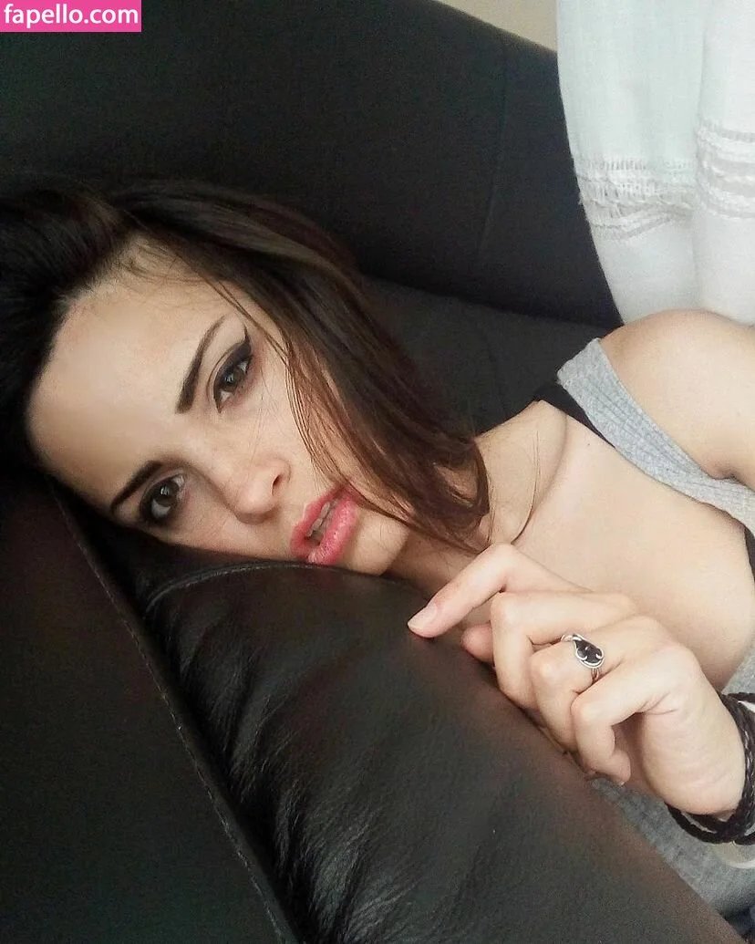 Kafkanya / danilacattani Onlyfans Photo Gallery 