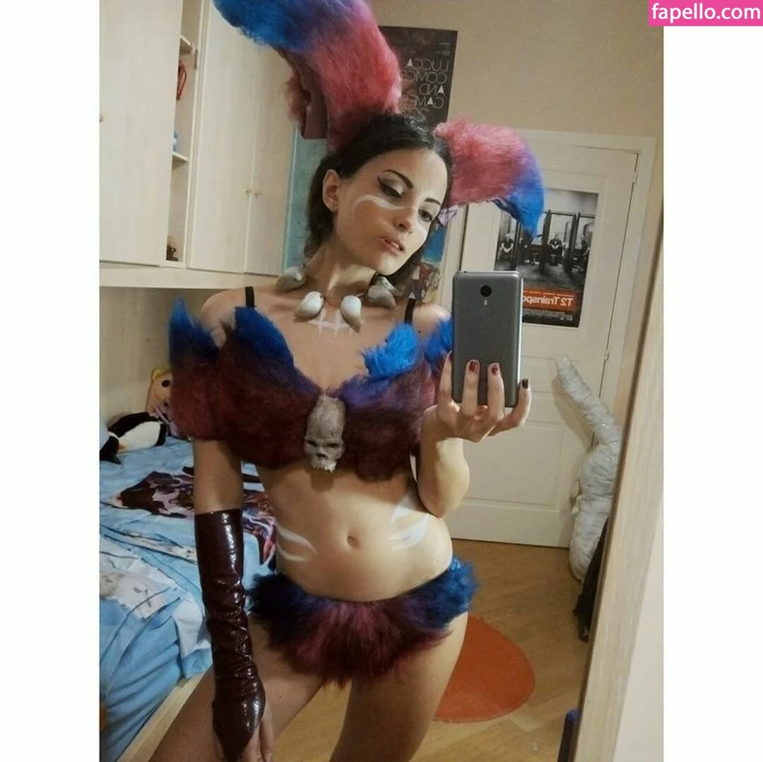 Kafkanya / danilacattani Onlyfans Photo Gallery 