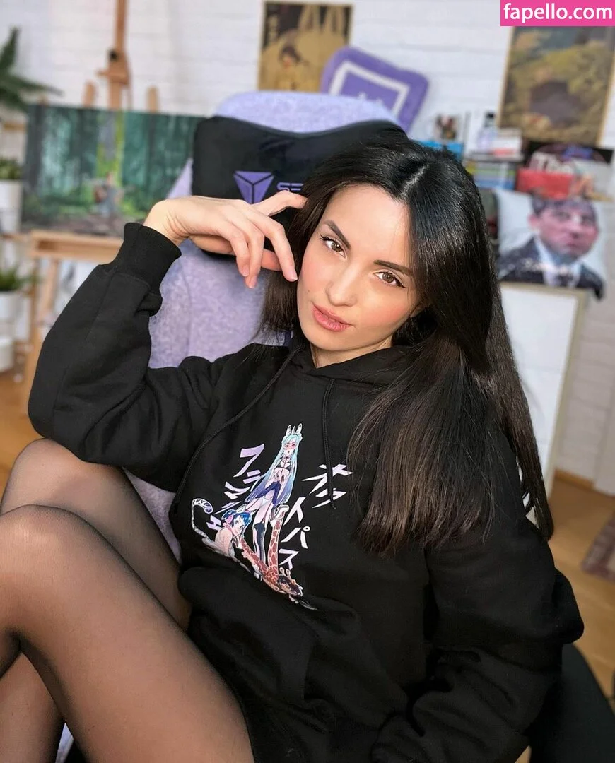 Kafkanya / danilacattani Onlyfans Photo Gallery 