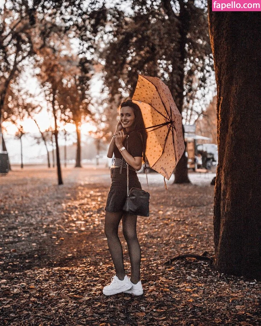 Kafkanya / danilacattani Onlyfans Photo Gallery 