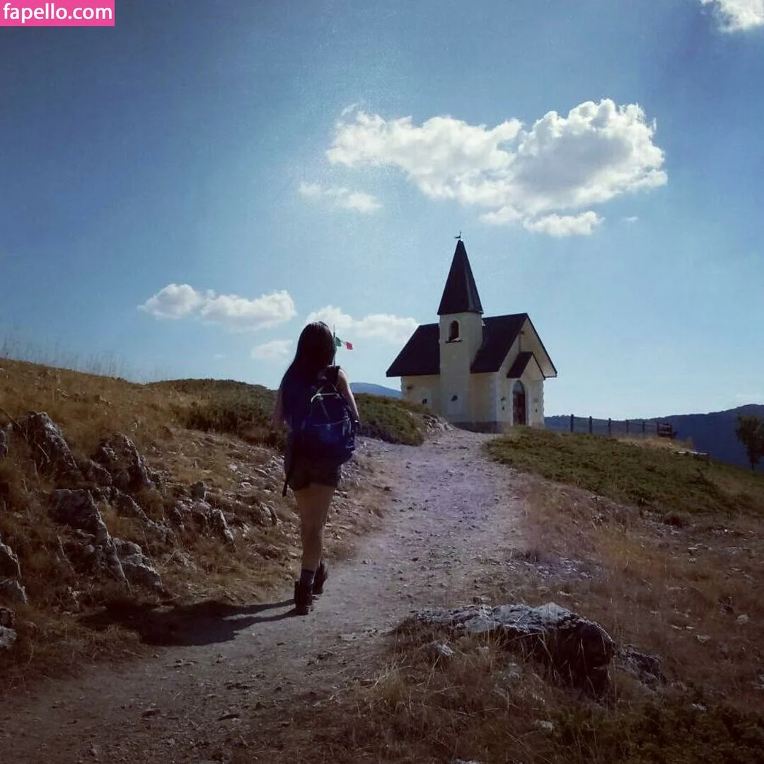 Kafkanya / danilacattani Onlyfans Photo Gallery 