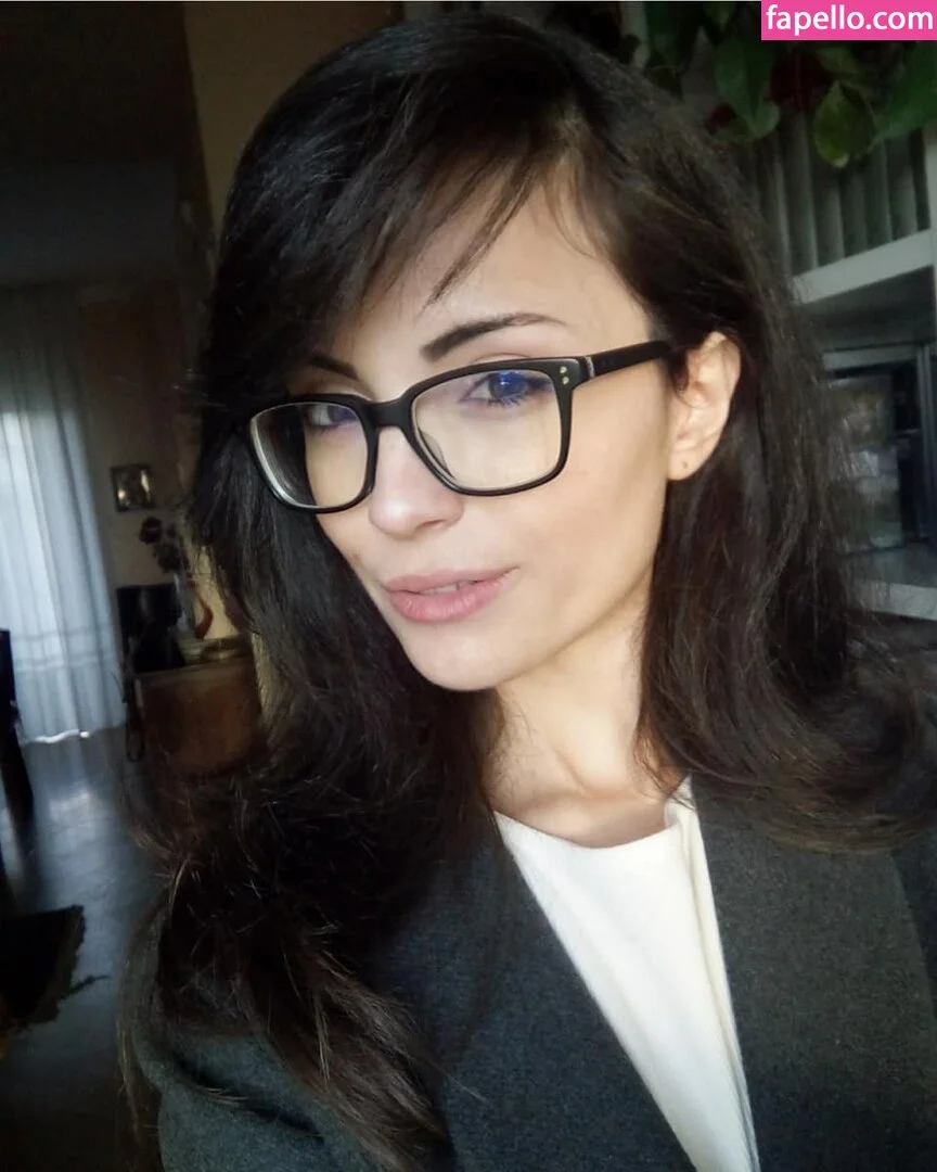 Kafkanya / danilacattani Onlyfans Photo Gallery 