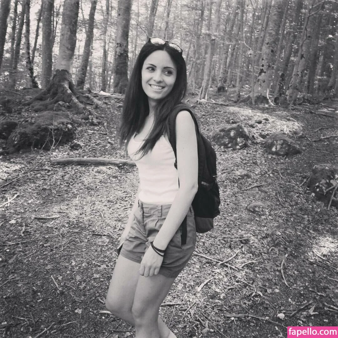 Kafkanya / danilacattani Onlyfans Photo Gallery 