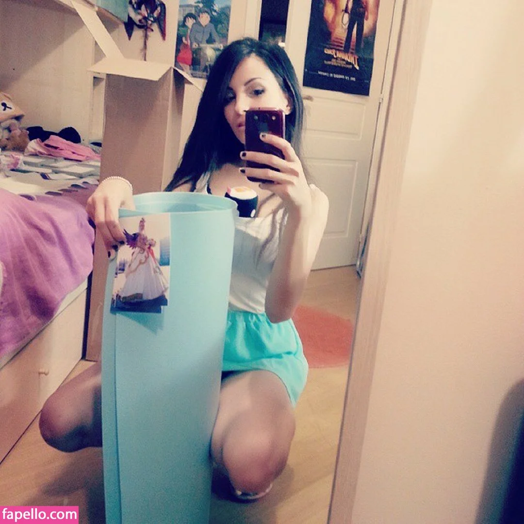 Kafkanya / danilacattani Onlyfans Photo Gallery 