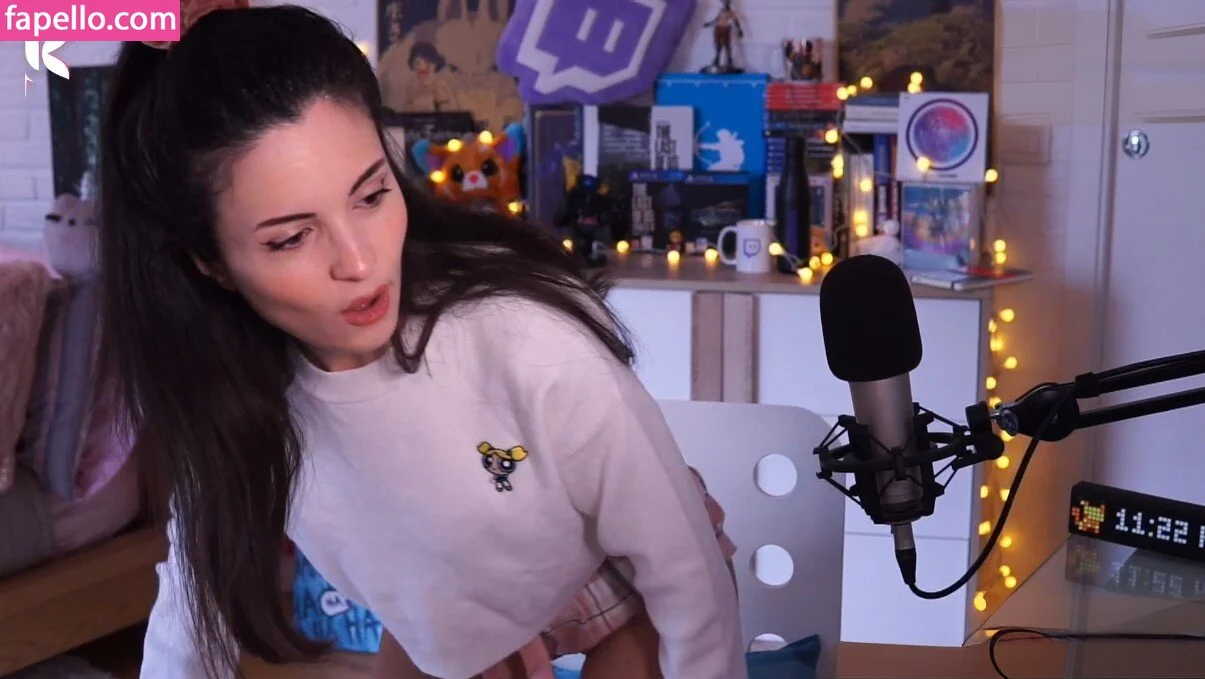 Kafkanya / danilacattani Onlyfans Photo Gallery 