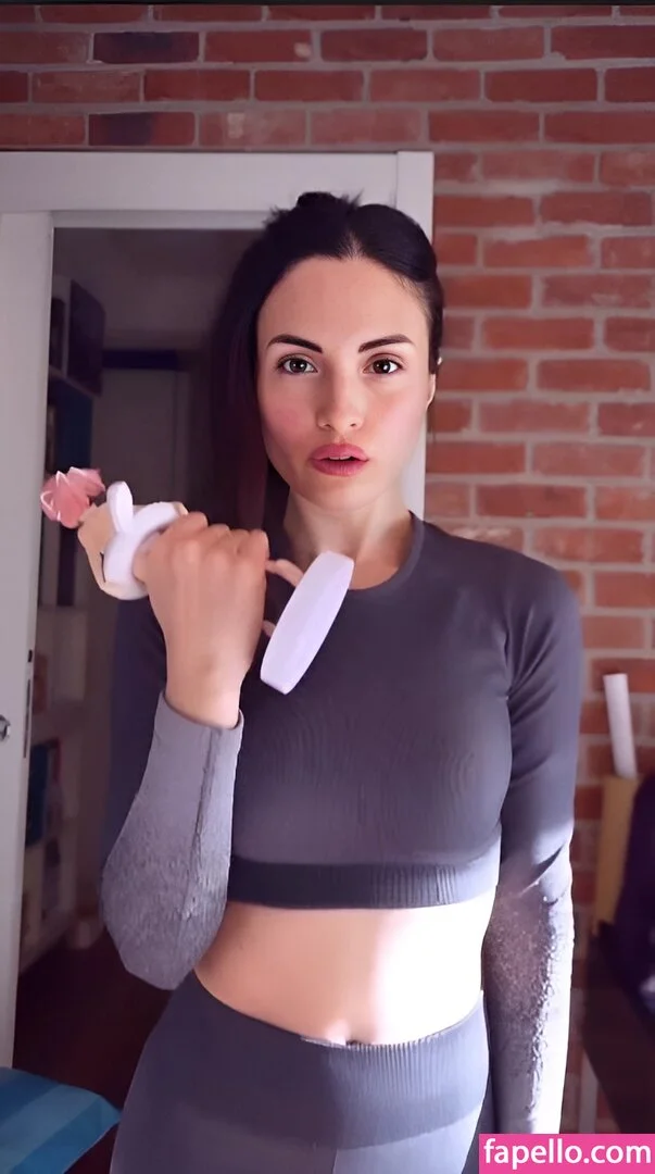 Kafkanya / danilacattani Onlyfans Photo Gallery 