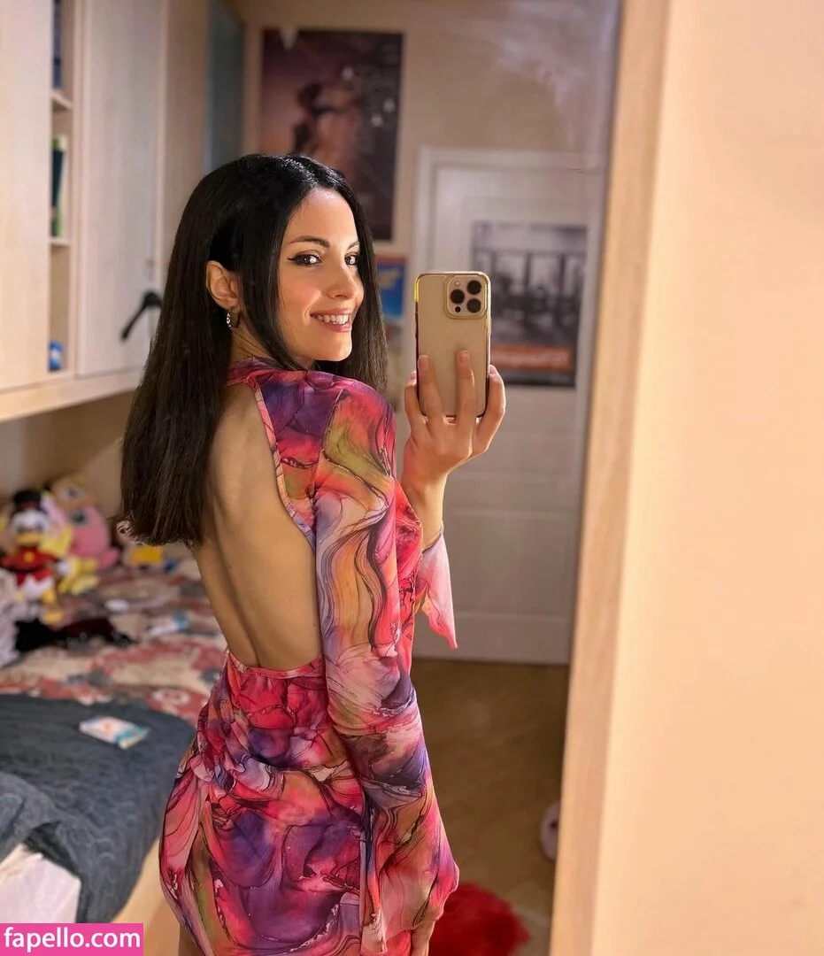 Kafkanya / danilacattani Onlyfans Photo Gallery 