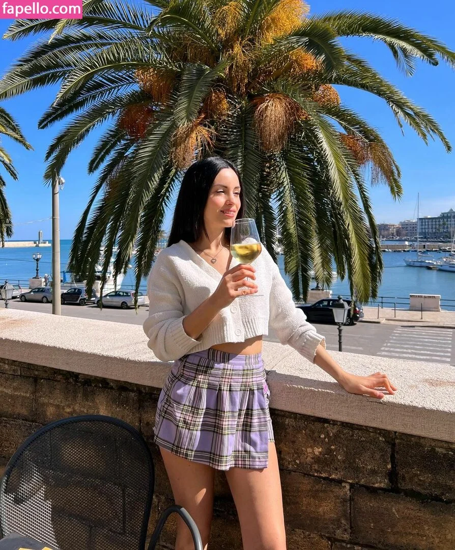 Kafkanya / danilacattani Onlyfans Photo Gallery 