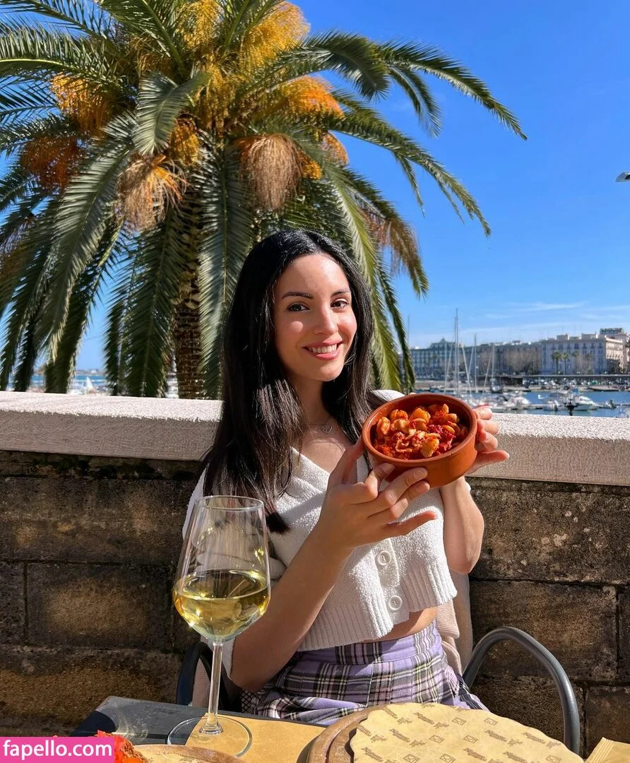 Kafkanya / danilacattani Onlyfans Photo Gallery 