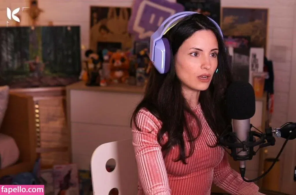 Kafkanya / danilacattani Onlyfans Photo Gallery 