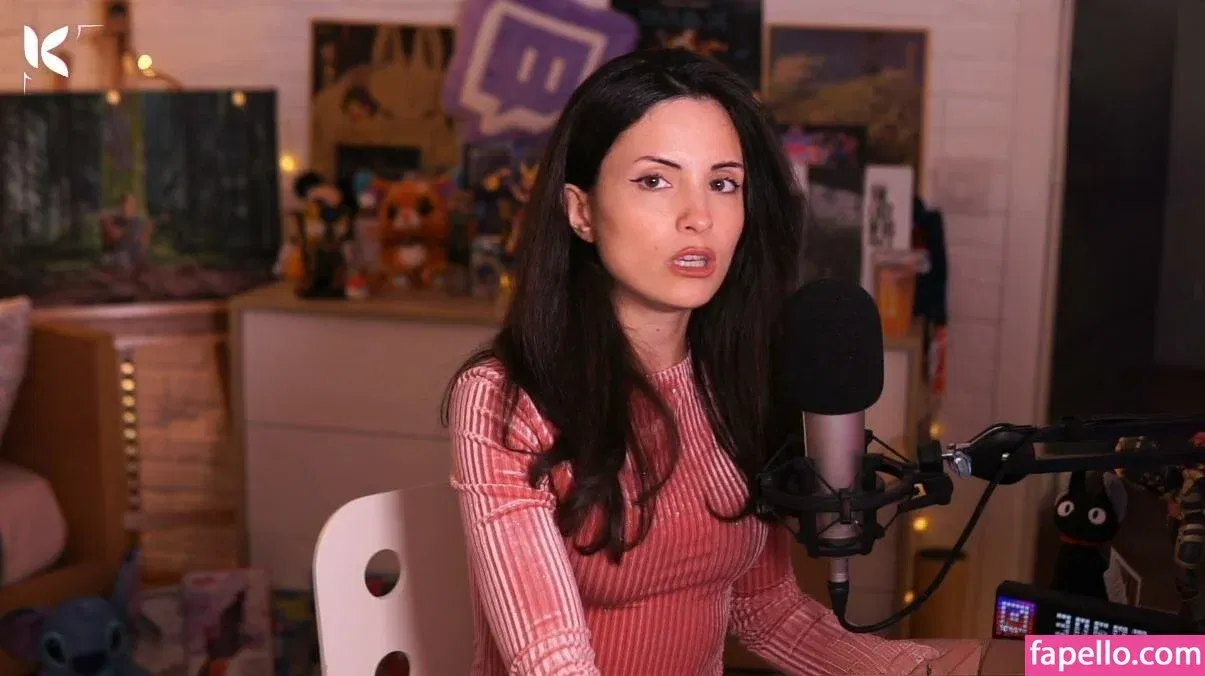 Kafkanya / danilacattani Onlyfans Photo Gallery 