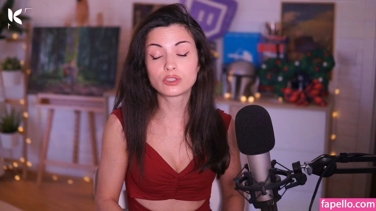 Kafkanya / danilacattani Onlyfans Photo Gallery 