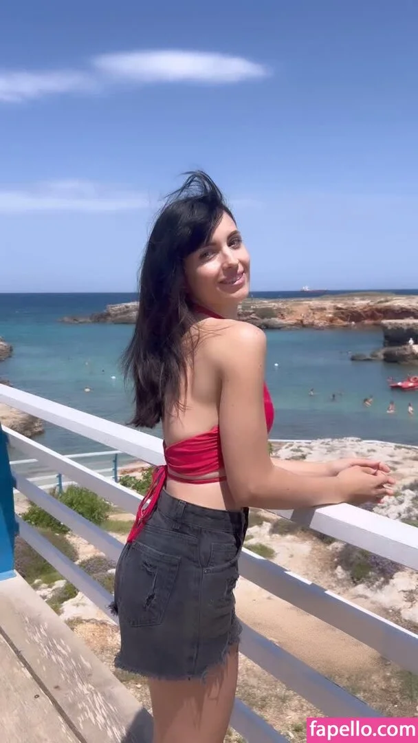 Kafkanya / danilacattani Onlyfans Photo Gallery 