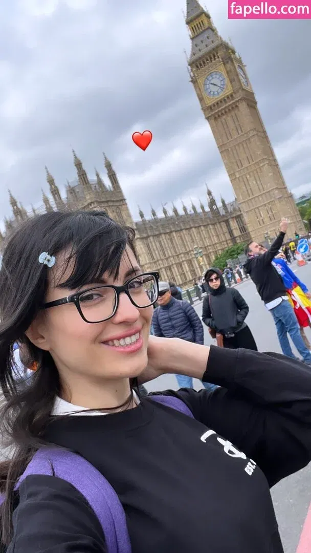 Kafkanya / danilacattani Onlyfans Photo Gallery 