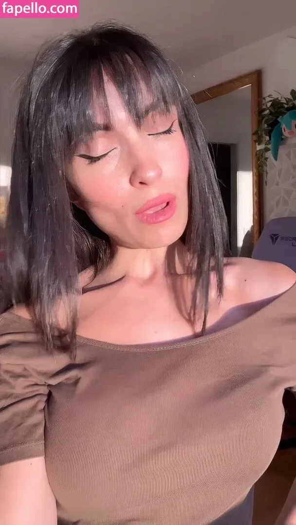 Kafkanya / danilacattani Onlyfans Photo Gallery 