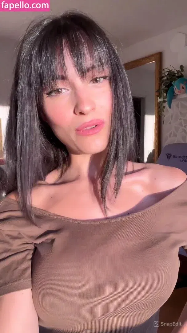 Kafkanya / danilacattani Onlyfans Photo Gallery 