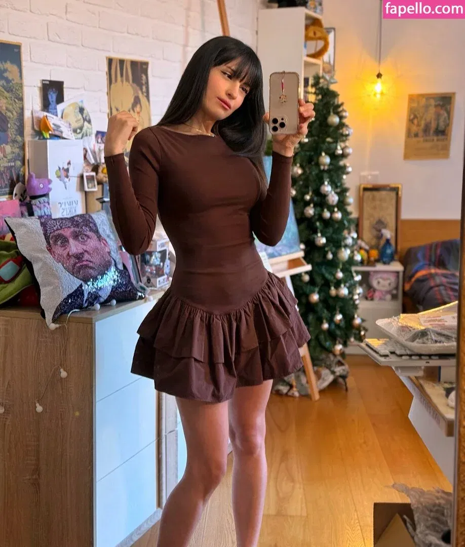 Kafkanya / danilacattani Onlyfans Photo Gallery 