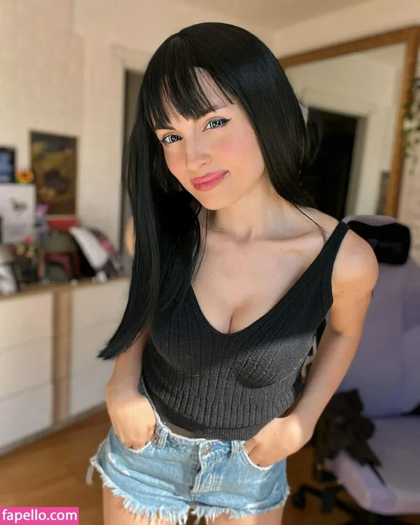 Kafkanya / danilacattani Onlyfans Photo Gallery 