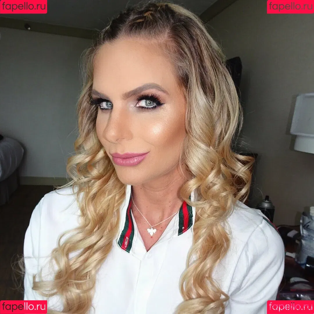 itzphxmarie / phoenixmarie Onlyfans Photo Gallery 