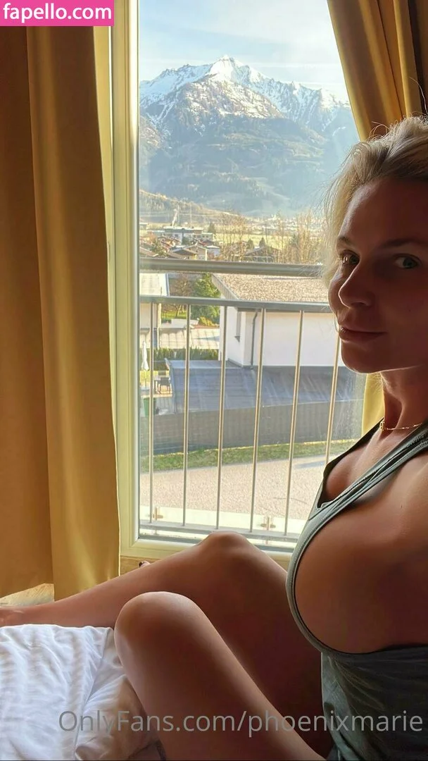 itzphxmarie / phoenixmarie Onlyfans Photo Gallery 