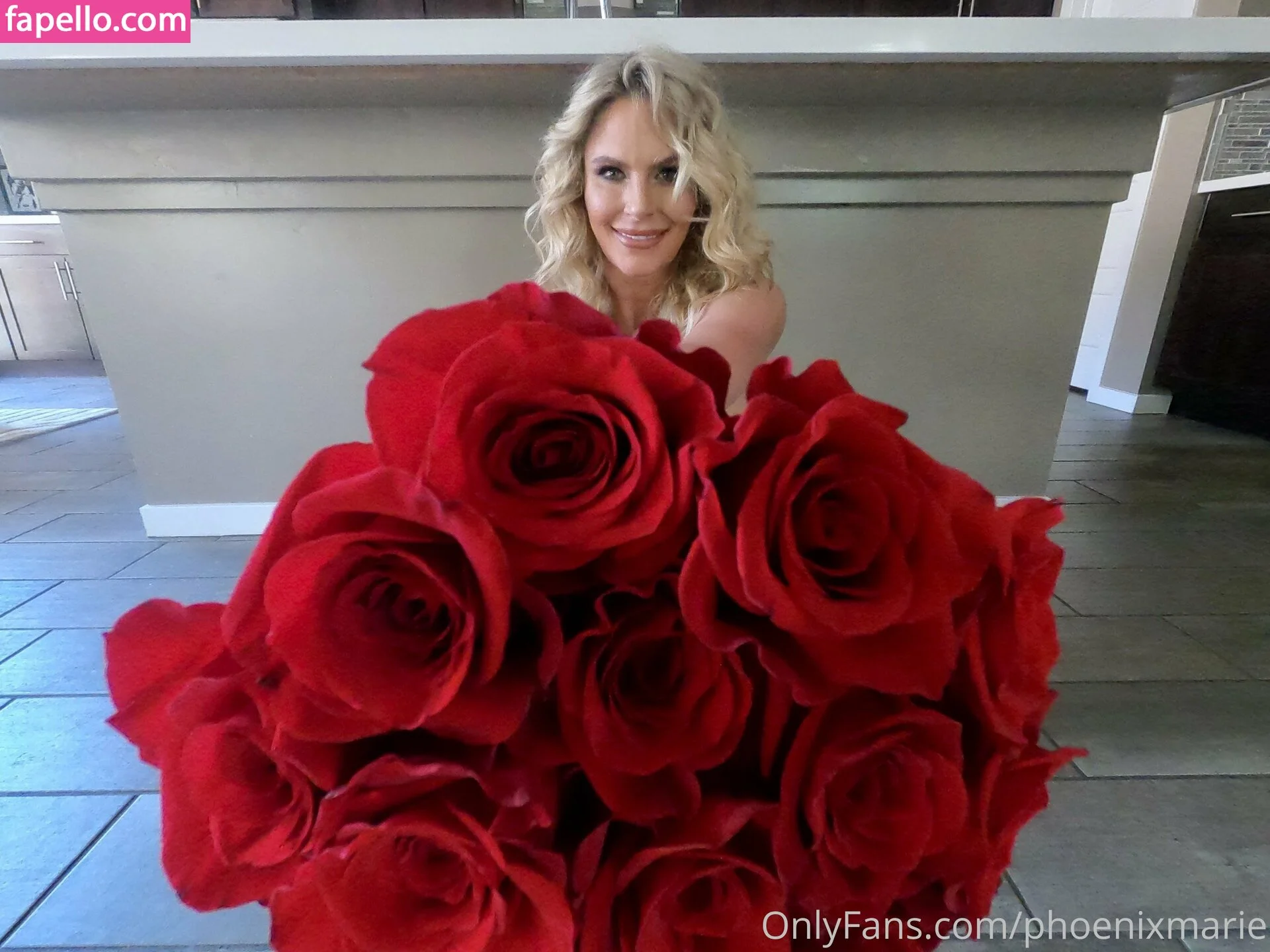 itzphxmarie / phoenixmarie Onlyfans Photo Gallery 