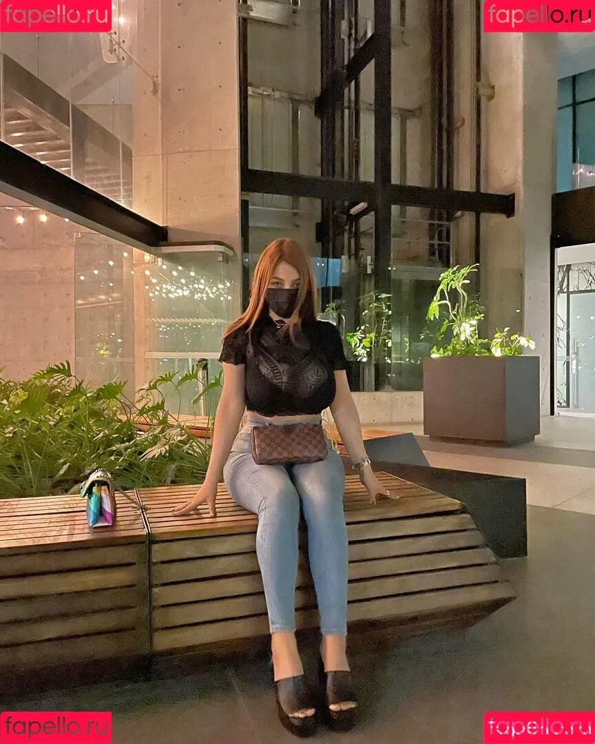 Arely Walle / alewalle / arelywalle / vl.santoro Onlyfans Photo Gallery 