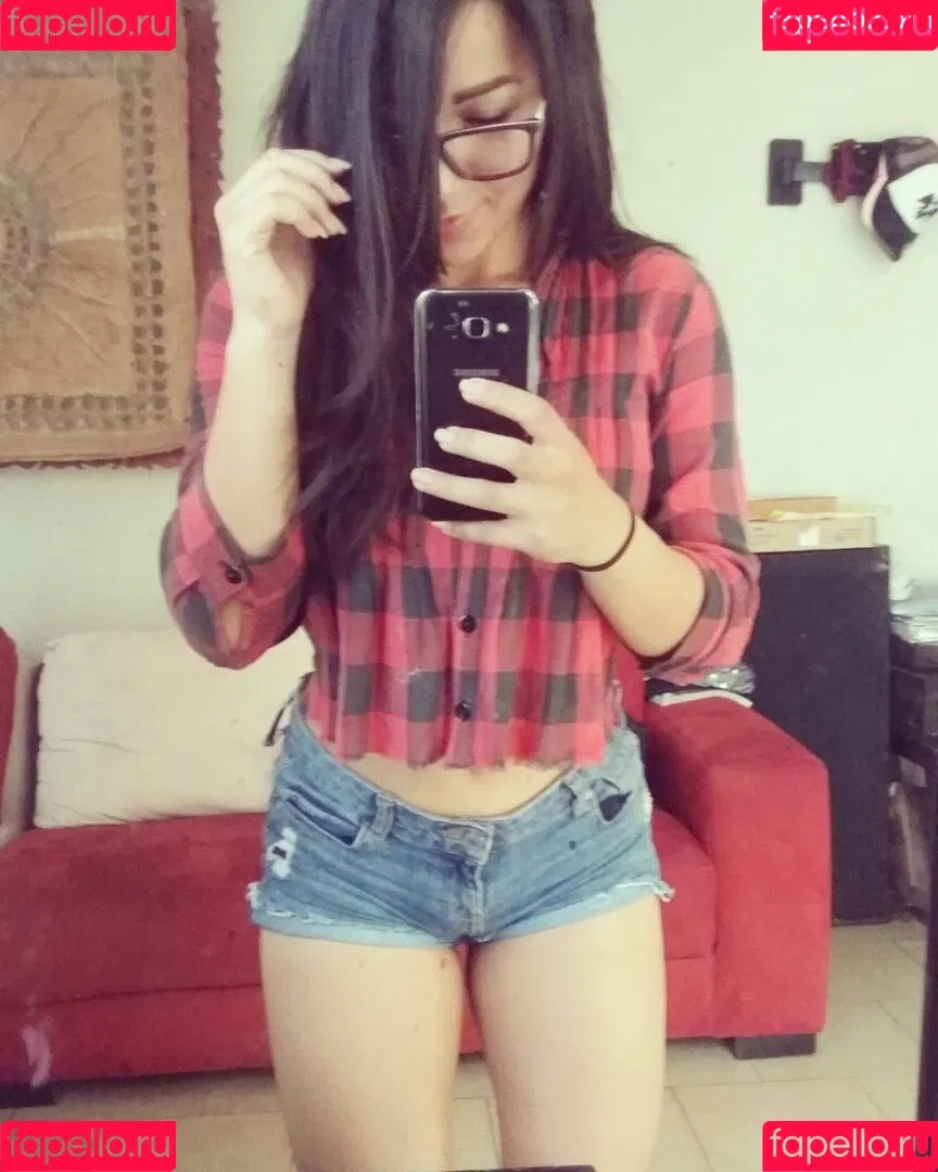 Arely Walle / alewalle / arelywalle / vl.santoro Onlyfans Photo Gallery 