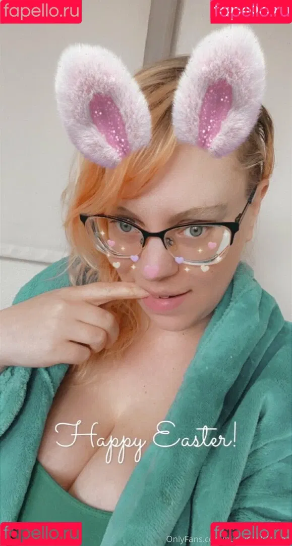 bustygeek / bustygeek11free Onlyfans Photo Gallery 