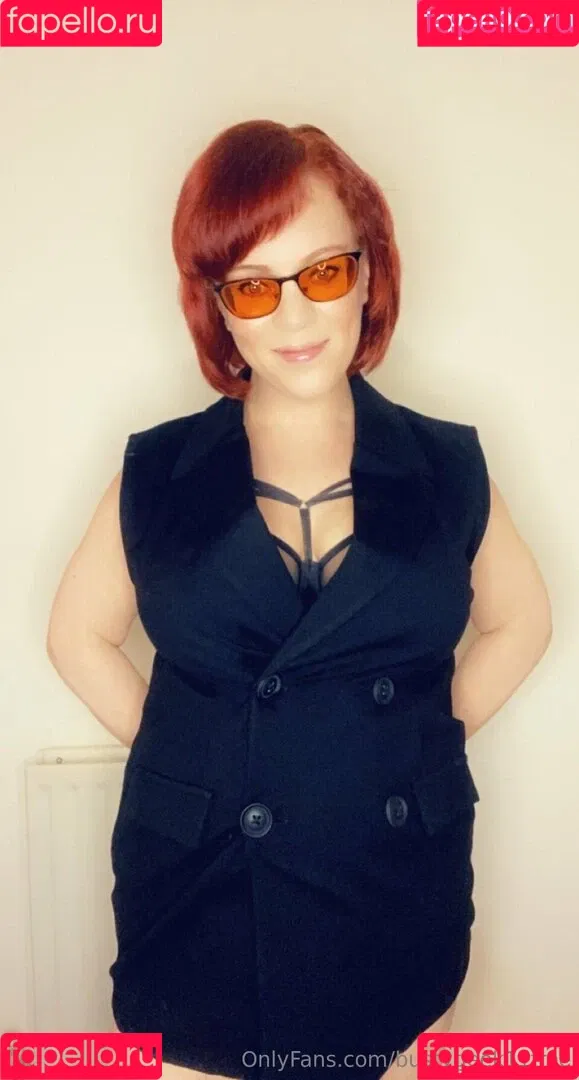 bustygeek / bustygeek11free Onlyfans Photo Gallery 