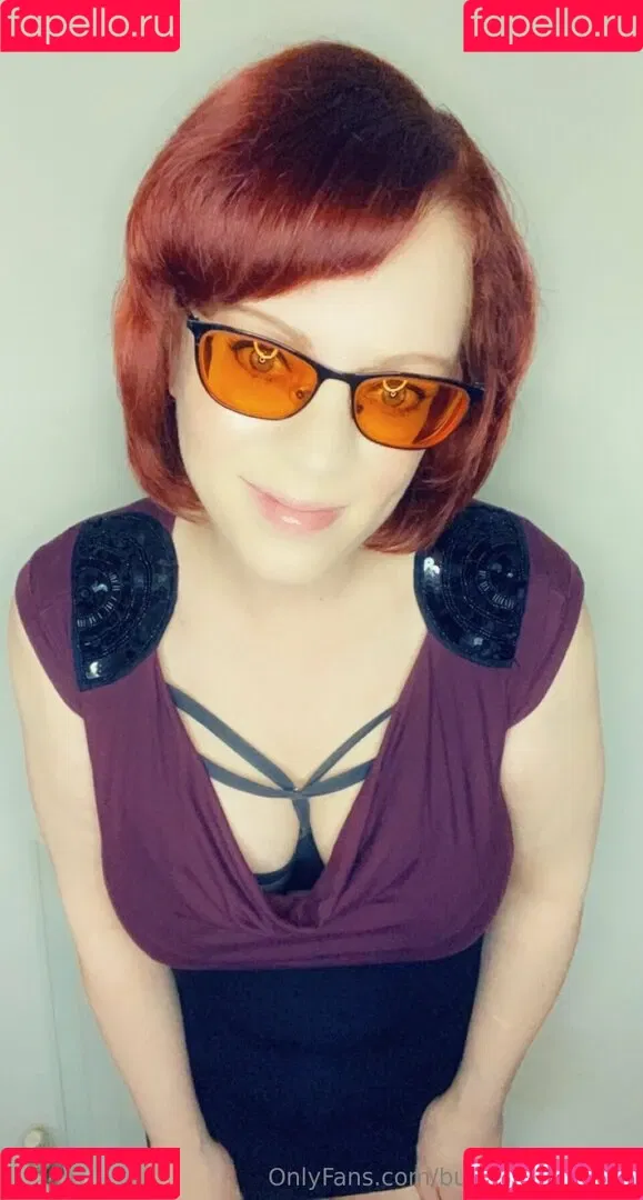 bustygeek / bustygeek11free Onlyfans Photo Gallery 