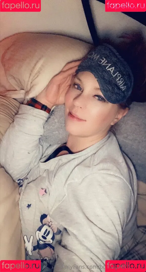bustygeek / bustygeek11free Onlyfans Photo Gallery 