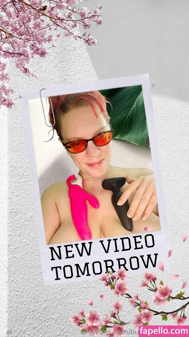 bustygeek / bustygeek11free Onlyfans Photo Gallery 