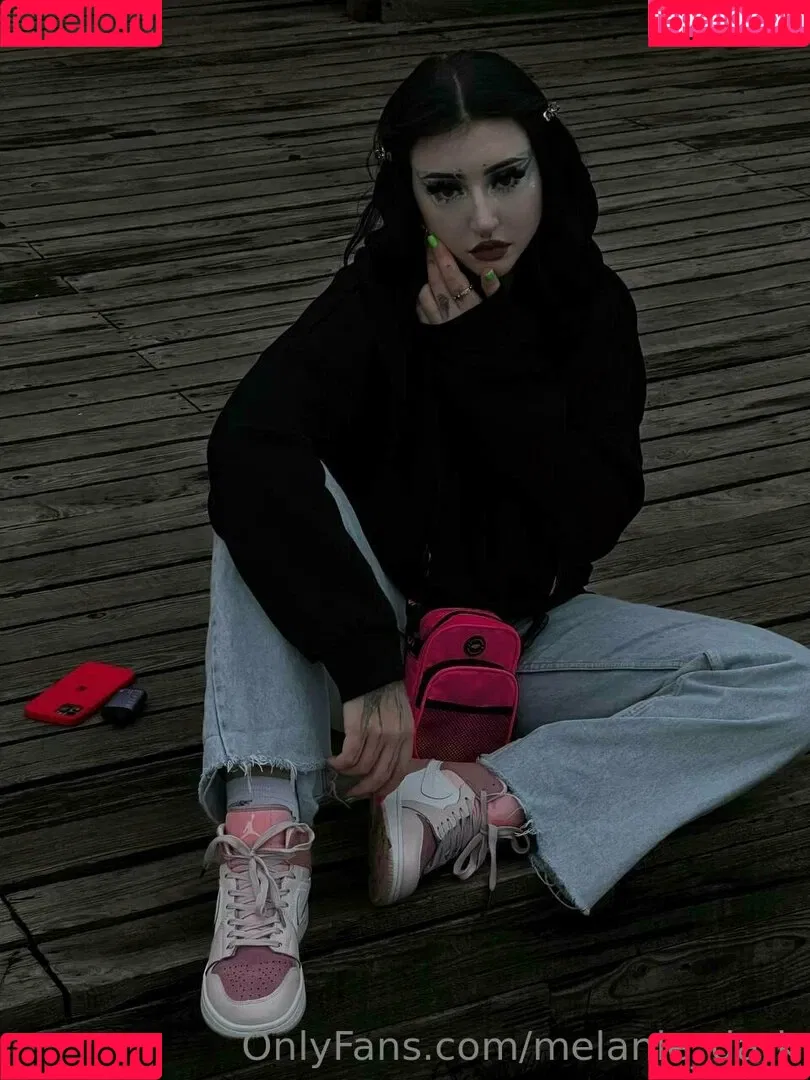 melanie_dark / melanie_dark.mel Onlyfans Photo Gallery 