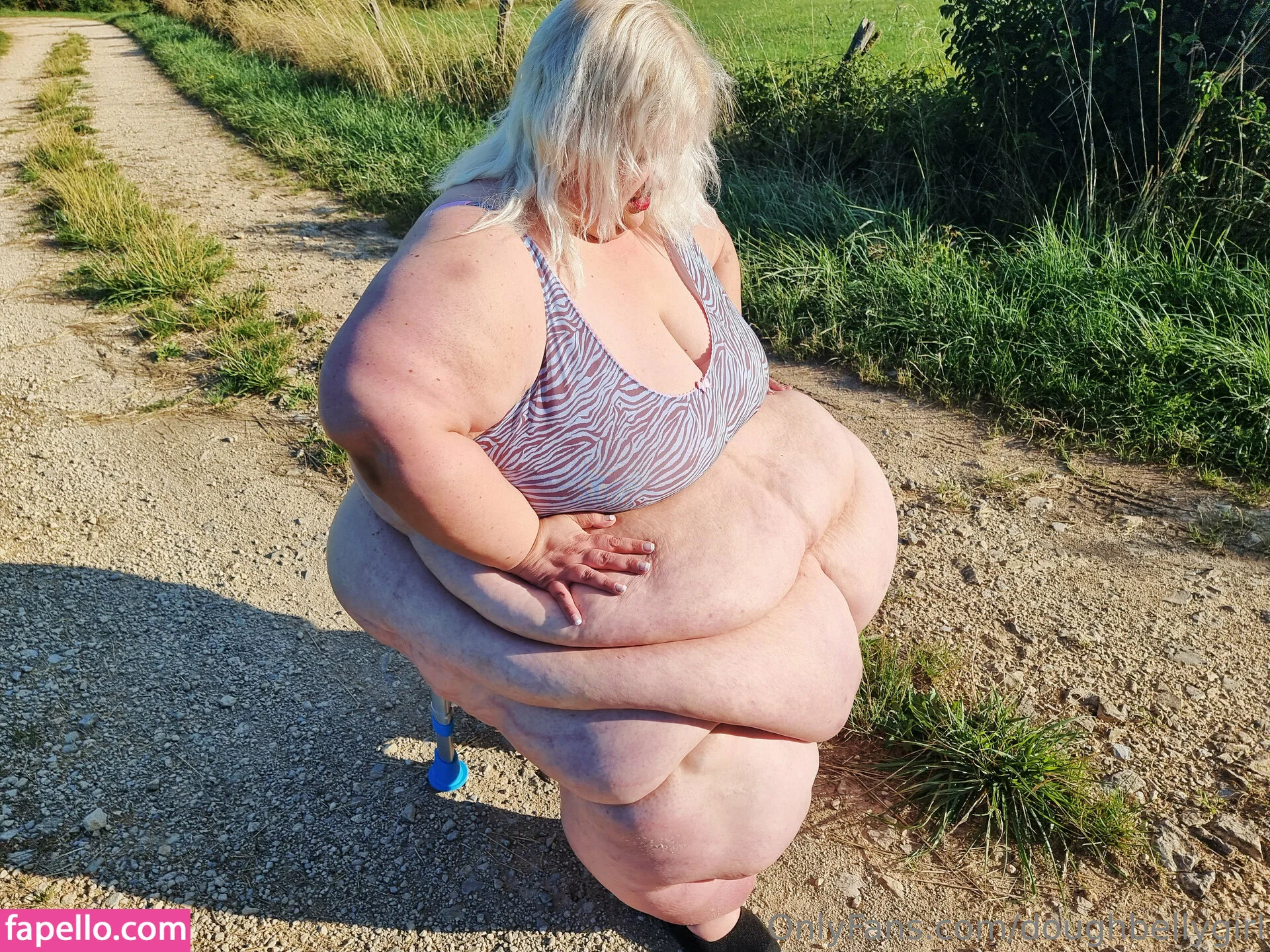 dough.belly / doughbellygirl Onlyfans Photo Gallery 